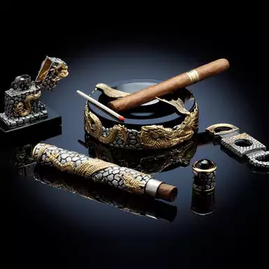 Сигарный набор «Дракон» от Vizuri из чистого серебра