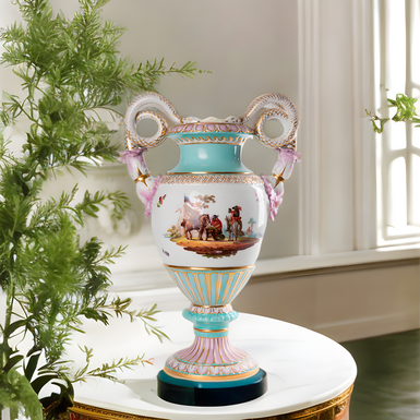 Порцелянова ваза "Три мушкетери" (38 см) від Meissen