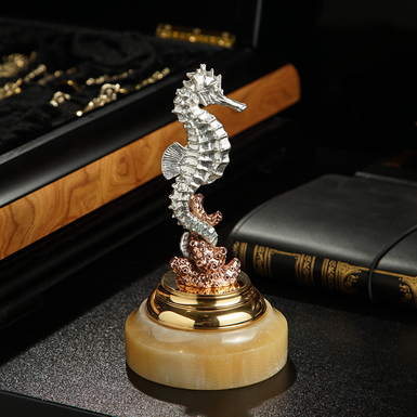Статуэтка «Морской конек» с меднением, серебрением, патинированием, позолотой 24 карата и мрамором от Евгения Епура