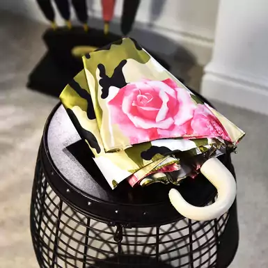 Pasotti Folding camouflage umbrella with roses