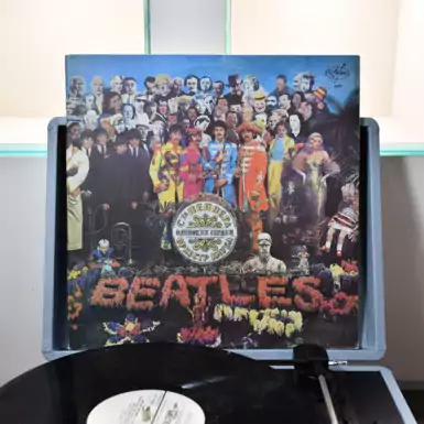 Вінілові платівки Beatles «Оркестр клубу самотніх сердець сержанта Пеппера»