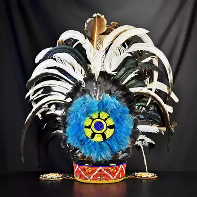 Этнический сувенир - корона вождя ручной работы