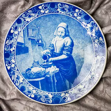 Декоративная тарелка «Молочница» Делфт, Голландия, 1950-1960 гг