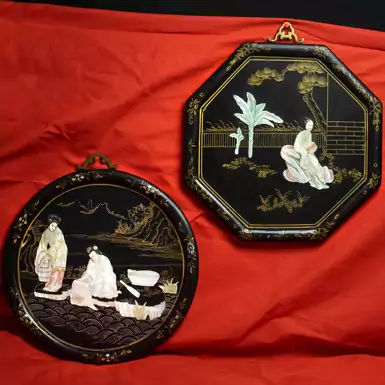 Комплект из двух винтажных китайских декоративных тарелок