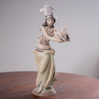 Фарфоровая статуэтка "Индианка" от Lladro