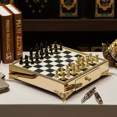 Роскошный шахматный набор из позолоченной латуни от Cre Art