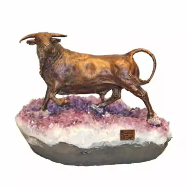 Bronze statuette "Bull" on a marble base from Ebano Internacional
