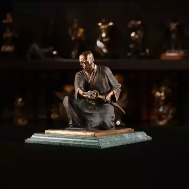 Бронзовая статуэтка "Самурай" (30 см, 13 кг)