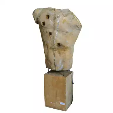 Скульптура мужского торса из дерева от Владимира Кочмара