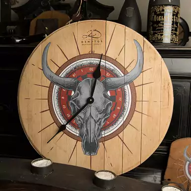 Настінний годинник з малюнком з донця винної бочки "Bull" (діаметр 50 см)