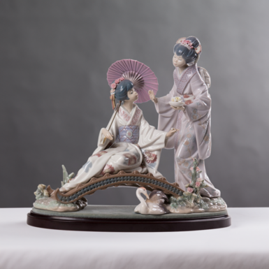 Фарфоровая статуэтка "Японская весна" (30 см) от Lladro