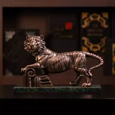 Бронзовая скульптура "Tiger"