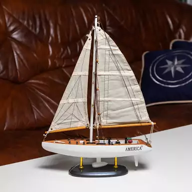 Модель парусной яхты "America III" (48 см) от BATELA