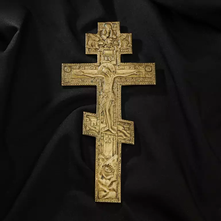 крест православный кожа. красивые обои kresti. мужские кресты из золота ручной работы с камнями. крещение праздник крест. подарок цепочка.