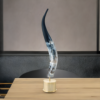 Natural horn sculpture "Deluxe horn" by Arca Horn