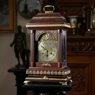 Настольные часы "Momentum" начала 20 века от Junghans