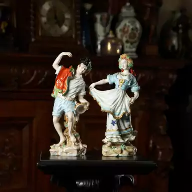 Пара фарфоровых статуэток "Folk dance", конец 19 века
