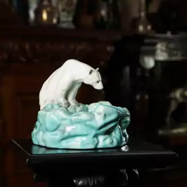 Фаянсова статуетка "Polar bear on an ice floe", 20-30 роки 20 століття