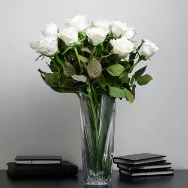 Букет белых полноразмерных роз из холодного фарфора (21 штука)