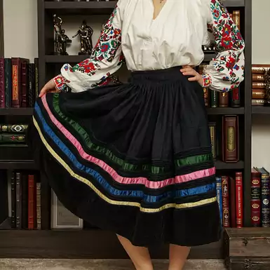 Woolen skirt with velvet bottom and ribbons, Vinnitsa region, late 19th century