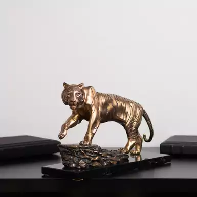 Скульптура "Тигр" от Андрея Васильченко