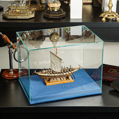 Деревянная модель казацкой лодки "Чайка" ручной работы