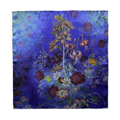 Шелковый платок "Цветы на голубом фоне" от OLIZ