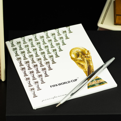 Подарочный комплект - шариковая ручка и блокнот из каменной бумаги "World Football Cup" от Pininfarina