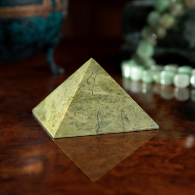 Forestly unakite pyramid by Stone Art Designe (324 g)