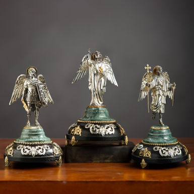 Комплект из латунной статуэтки "Архангел Гавриил" с позолотой и посеребрением, статуэтки Архистратига Михаила и статуэтки «Ангел-хранитель»