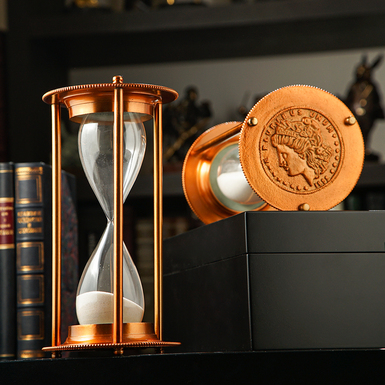Handmade hourglass "Golden Time" by Ross London