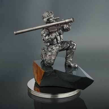 Sculptural composition "Defender with Piorun MANPADS" (bronze, silver, jasper) by Lobortas
