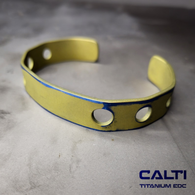 Титановый браслет-манжета "Сияние" от Calti