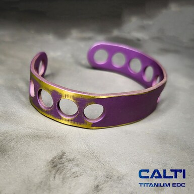 Двоколірний титановий браслет-манжета "Ніжність" від Calti