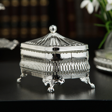 Silver plated oiler with lid "Luxe" by Queen Anne, UK