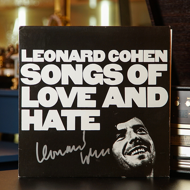 Сертифікований автограф Леонарда Коена на платівці Leonard Cohen – Songs Of Love And Hate (1971)