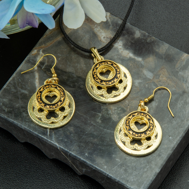 Set of earrings and pendant with gold plated "Quatrefoil" from Anframa