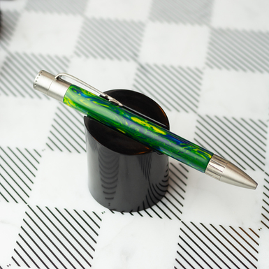 Шариковая ручка "Пилот" от Kaminskiy Studio