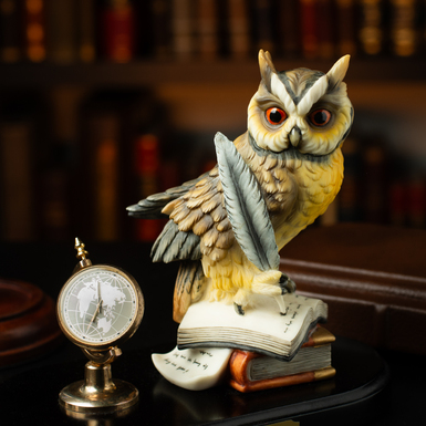 Owl figurine with clock "Cleverly" made of polystone
