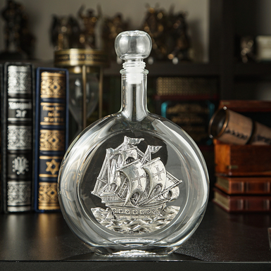 Стеклянный декантер "Корабль" от Freitas & Dores