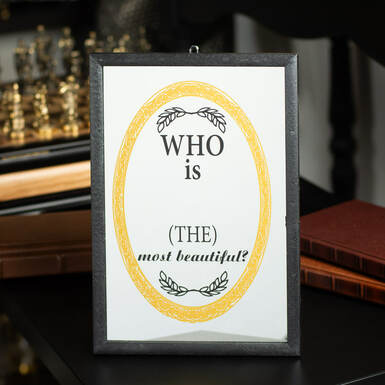 Framed mirror "Who is the most beautiful?" from Nitsche