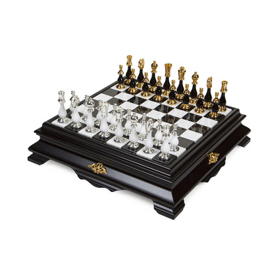 Wood and marble chessboard with figures "Carisma Segreto" by Italfama