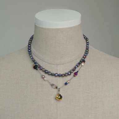 "Mystery Blue" necklace with a mix of stones (pearls, agate, quartz) from SAMOKISH