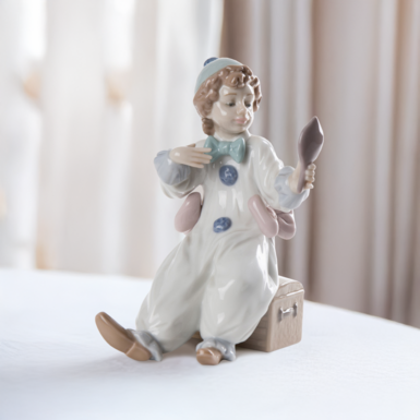 Porcelain figurine "Pierro and the Mirror" by Lladro, 1995