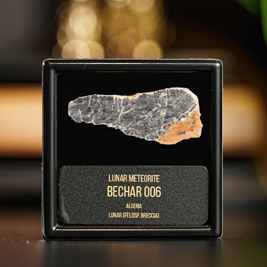 Certified lunar meteorite "Bechar 006 BEC 0033", 6.42 g (Algeria)