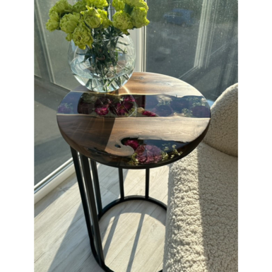 Handmade side coffee table "Tea rose" made of wood and natural flowers