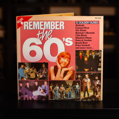 Vinyl record 32 Golden-Oldies, Remember The 60's – Volume 6 (1984)