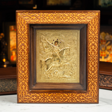 Икона Георгий Победоносец с резной рамой из меди и посеребрением