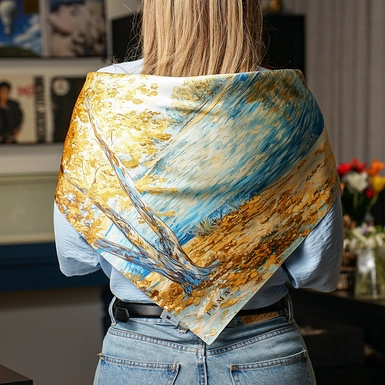 Платок из шелка "Осенний день" по мотивам художника-импрессиониста Сислея от FAMA (лимитированная коллекция, 65х65 см)