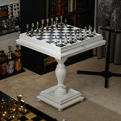 Шахматный стол "Reggia" с деревянной доской ручной работы и металлическими фигурками от ITALFAMA